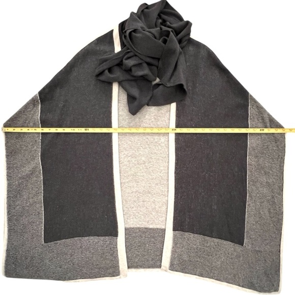 NIC + ZOE Sweater Wrap Attached Scarf Dark Gray Cream One Size - Picture 13 of 14